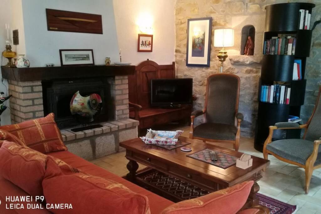 Gite De Pennenez Plomodiern ภายนอก รูปภาพ